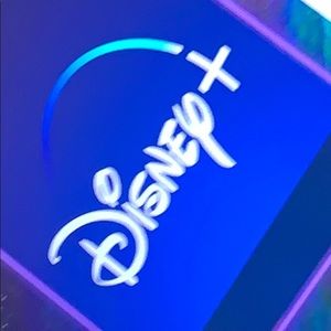 Meet your Posher, Kira